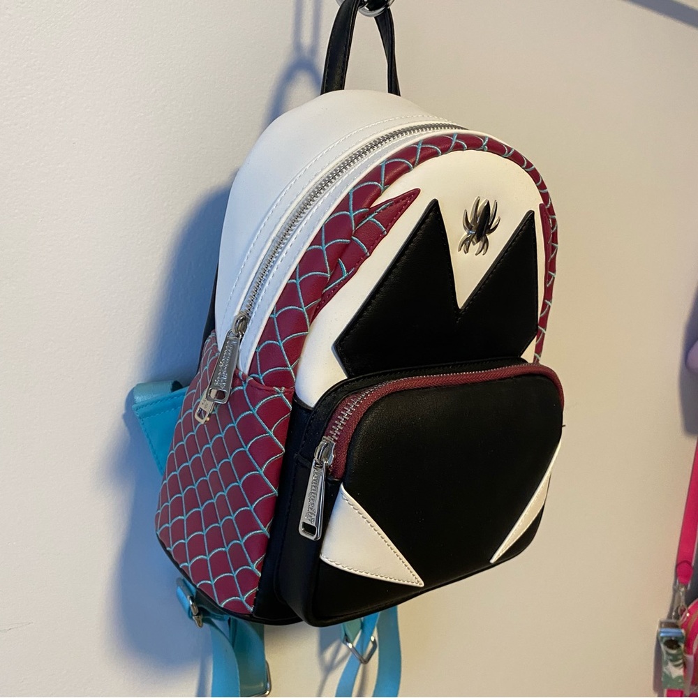 Spider Gwen Cosplay Mini Backpack- Marvel Loungefly - Picture 3 of 12